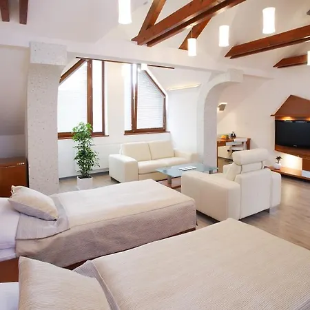 Enchante Hotel