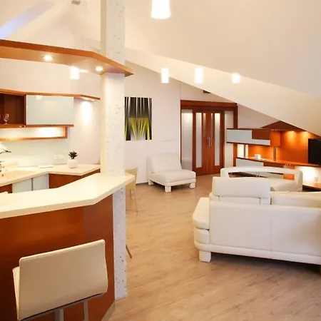 Enchante 4*